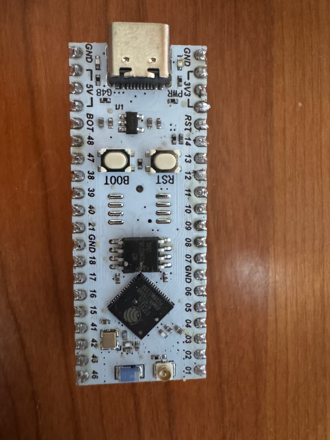 ESP32-S3 NANO开发板正面
